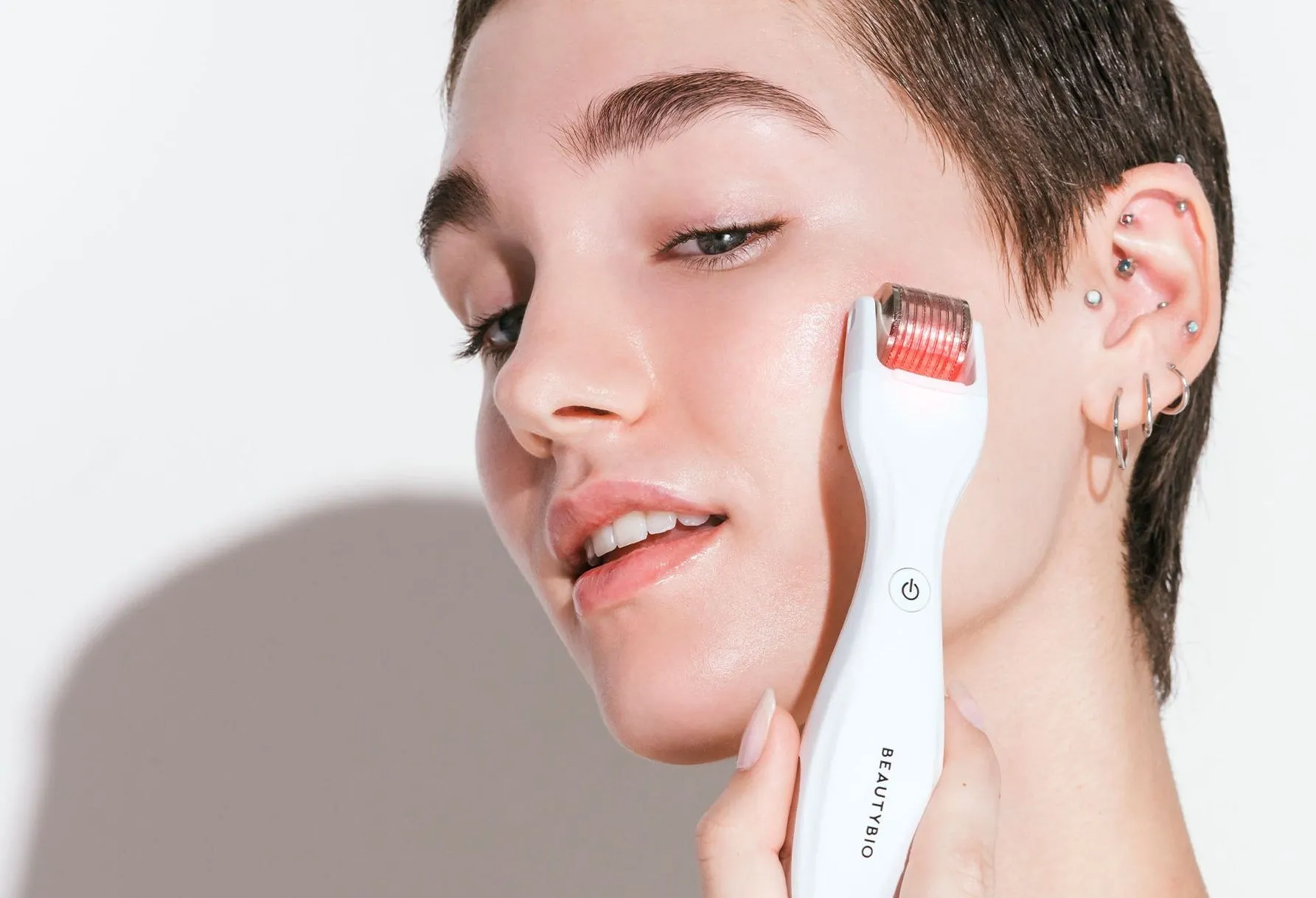 Glo PRO Microneedling Tool