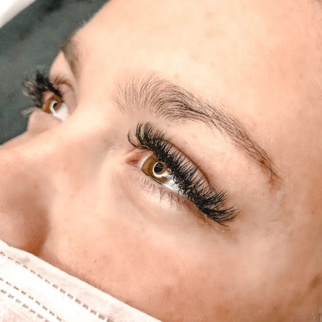 Guten Morgen lashlove lashartist lashstylist lashes lashextensions lovemyjob lashesonfleek volumenwimpern happy happygirl cgn cologne duesseldorf dus lashed instalashes nomascara