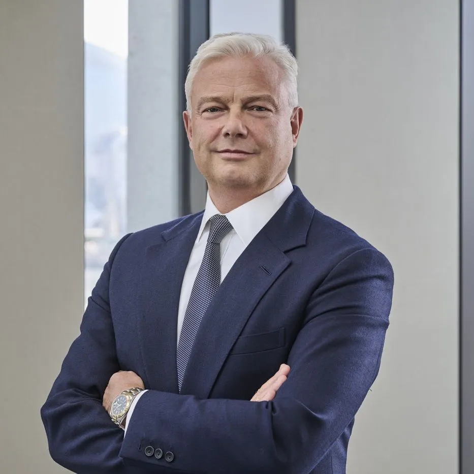 Richard Oldfield Official external portrait 933