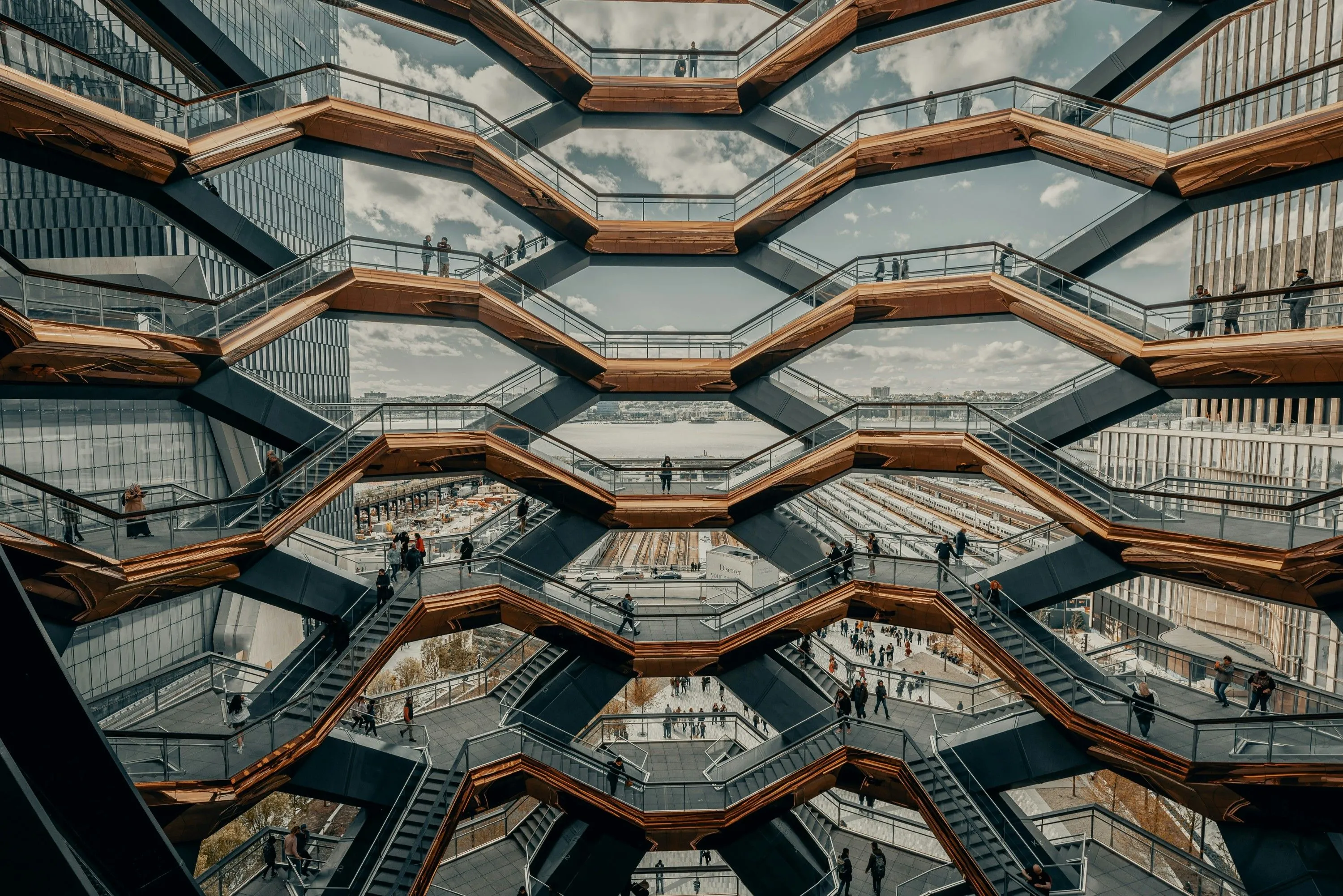 clay banks E4bn9 Scil AA unsplash
