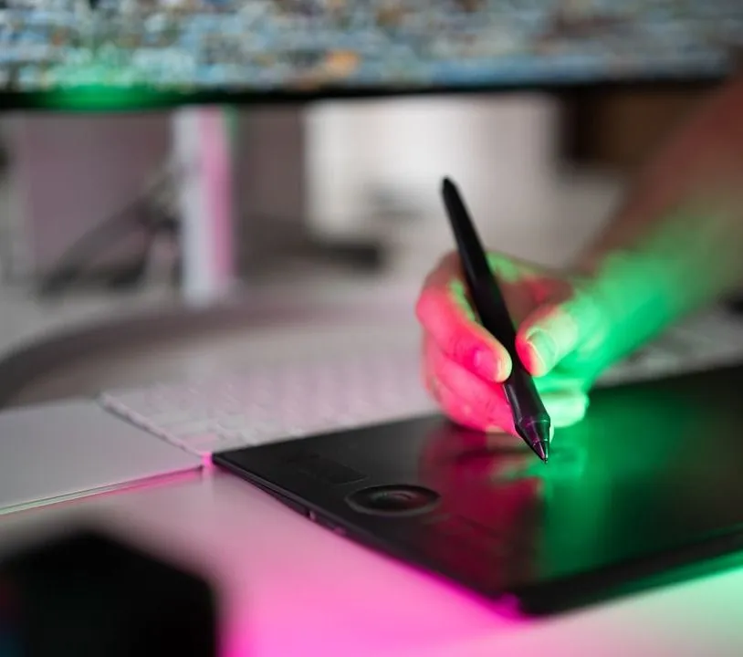 photo 1712729192606 34914e9ec41c